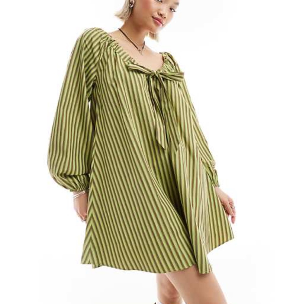 ISO ASOS Glamorous scoop bow neck volume mini smock dress in stripe